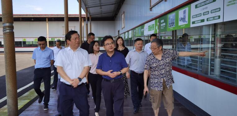 js6666zs金沙集团完成驻村帮扶干部轮换